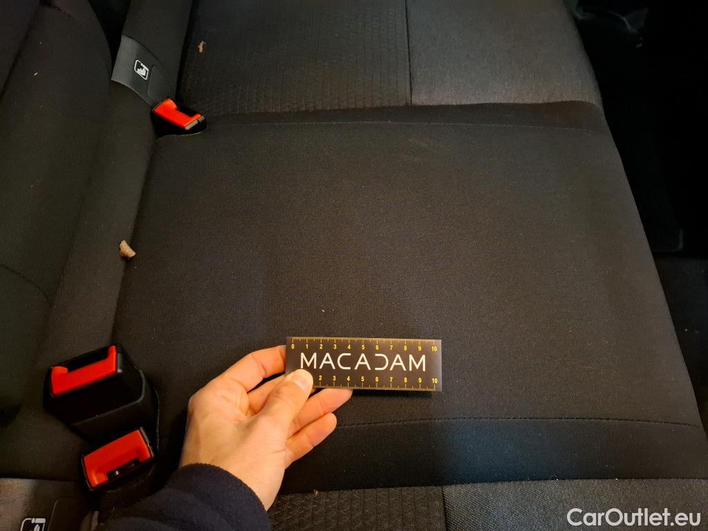  Nissan  Qashqai NISSAN  / 2021 / 5P / Crossover 1.3 MHEV 140 N-Connecta #3