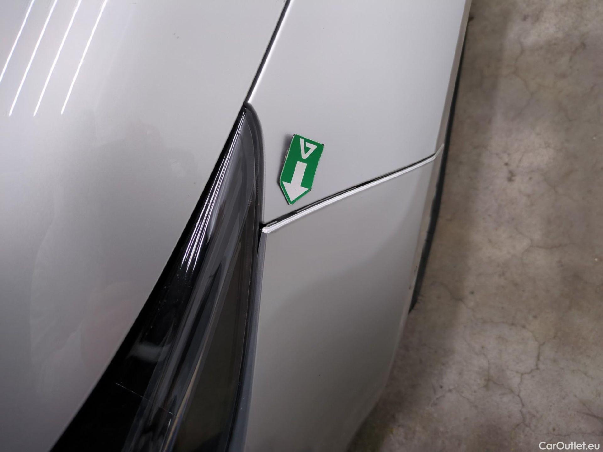  Toyota  Corolla TOYOTA  Touring Sports / 2018 / 5P / Break Hybride 122h Dynamic Business Beyond Zer #24