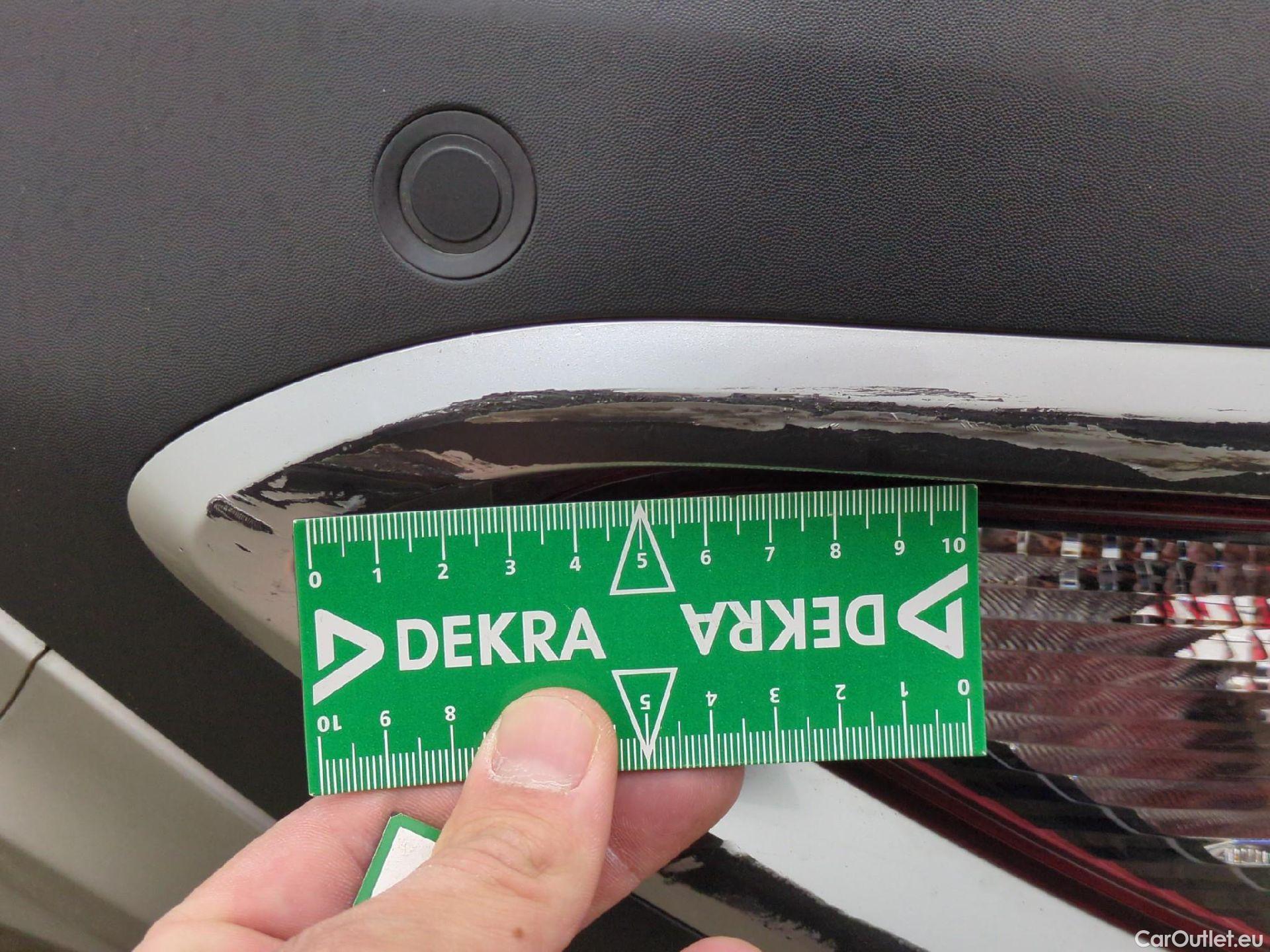  KIA  Sportage KIA  / 2021 / 5P / SUV 1.6 T-GDI 265 PHEV AUTO 4WD ACTIVE #17