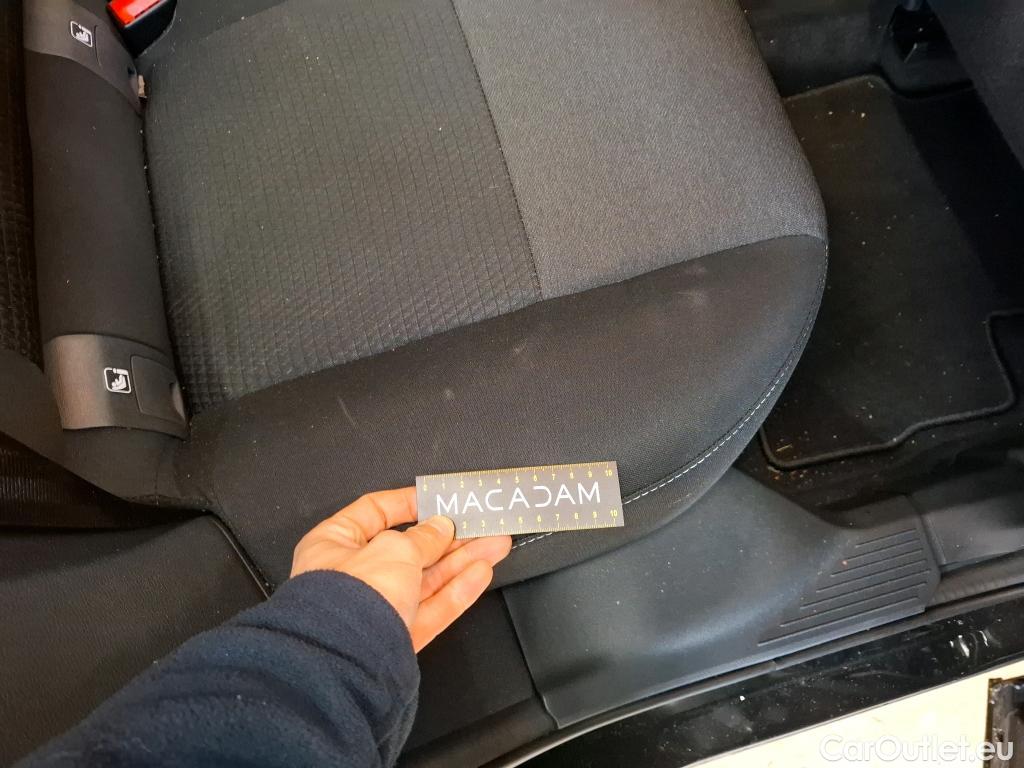  Nissan  Qashqai NISSAN  / 2021 / 5P / Crossover 1.3 MHEV 140 N-Connecta #2