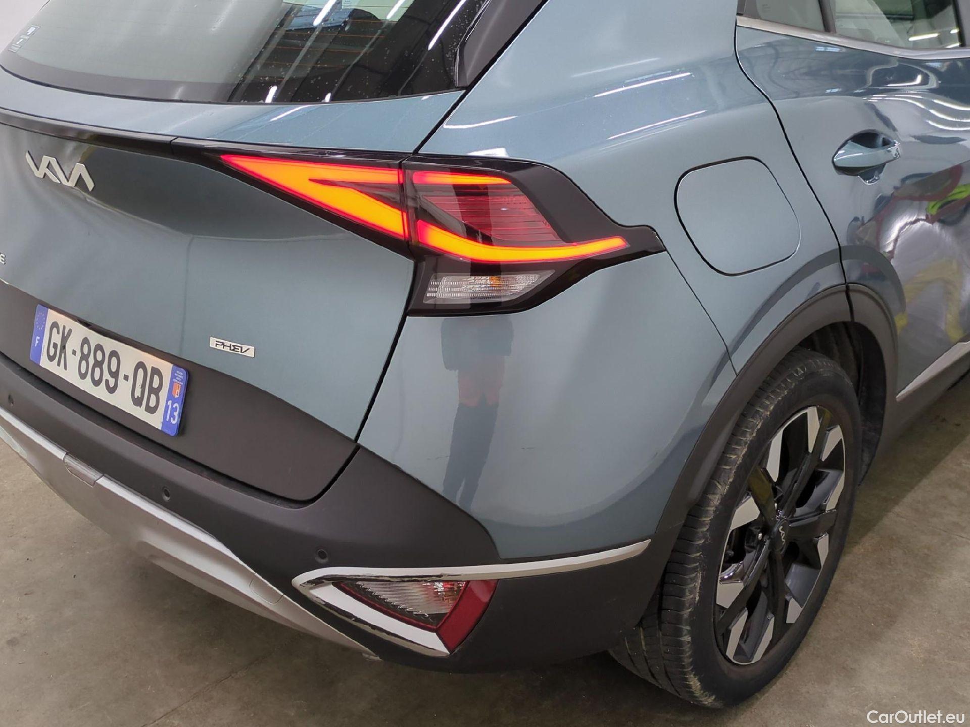  KIA  Sportage KIA  / 2021 / 5P / SUV 1.6 T-GDI 265 PHEV AUTO 4WD ACTIVE #11