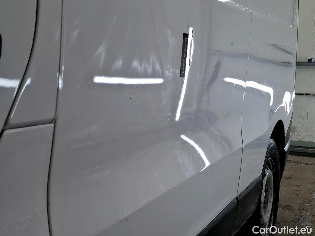  Renault  Trafic  III Fourgon L2H1 3T Confort 2.0 dCi 130CV BVM6 E6d #8