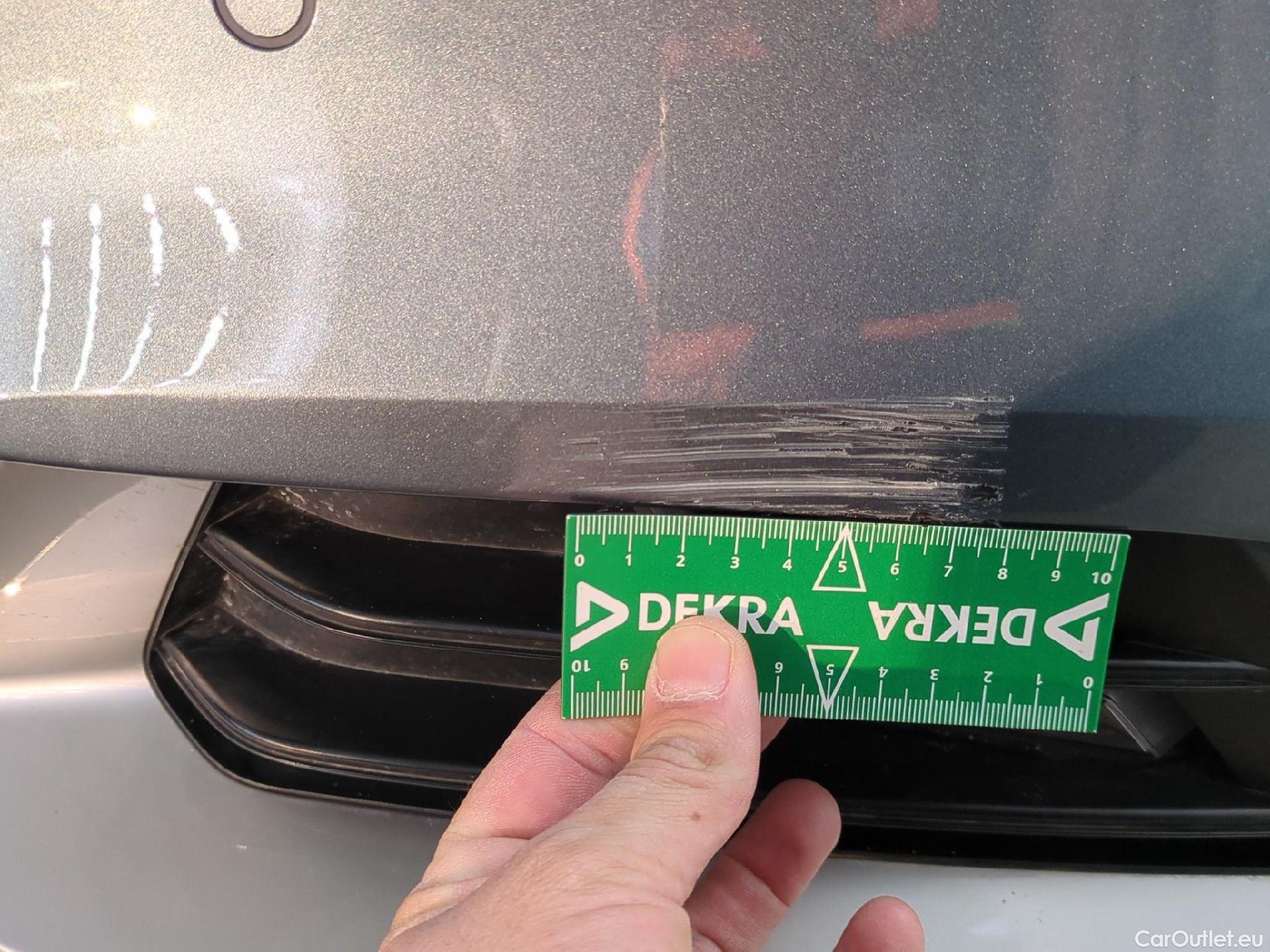  KIA  Sportage KIA  / 2021 / 5P / SUV 1.6 T-GDI 265 PHEV AUTO 4WD ACTIVE #2