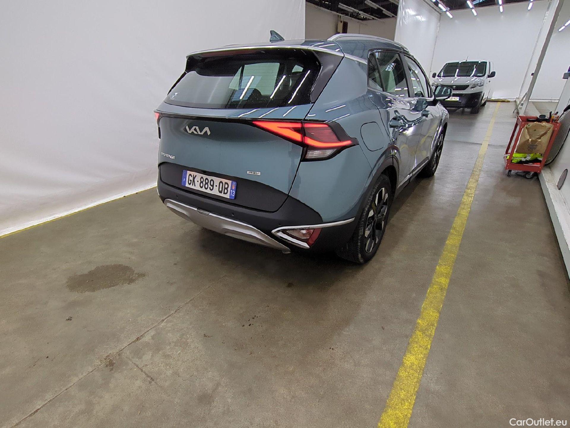  KIA  Sportage KIA  / 2021 / 5P / SUV 1.6 T-GDI 265 PHEV AUTO 4WD ACTIVE #14