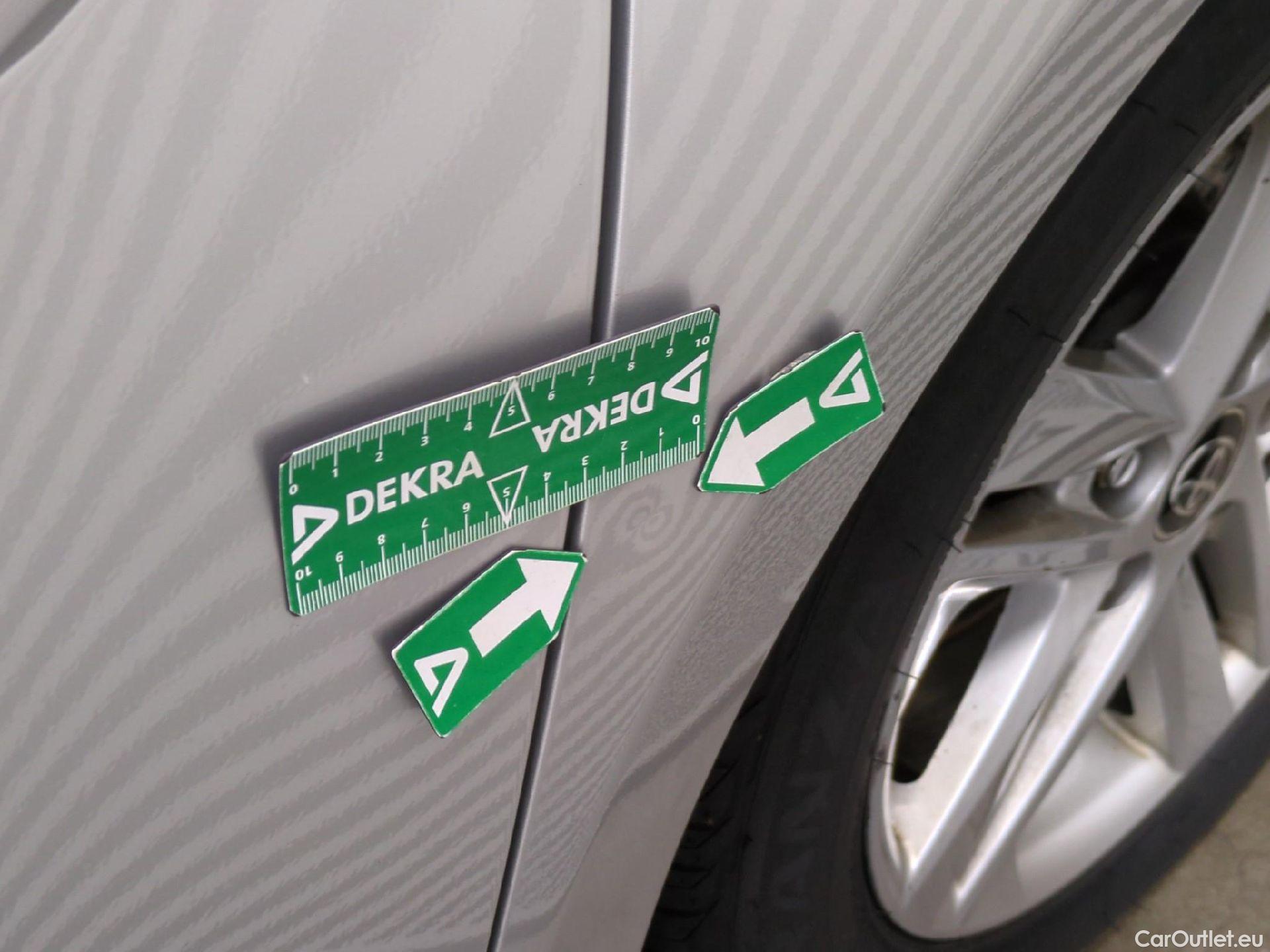  Toyota  Corolla TOYOTA  Touring Sports / 2018 / 5P / Break Hybride 122h Dynamic Business Beyond Zer #28