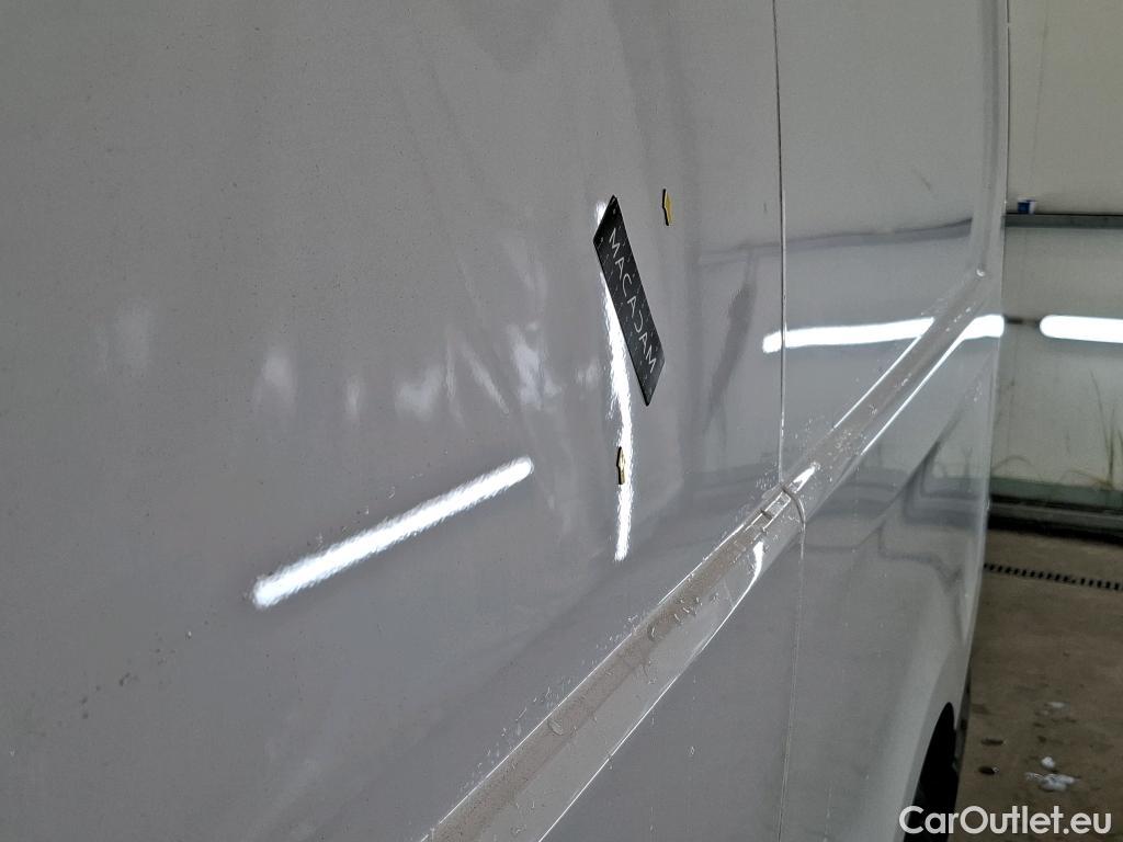  Renault  Trafic  III Fourgon L2H1 3T Confort 2.0 dCi 130CV BVM6 E6d #10