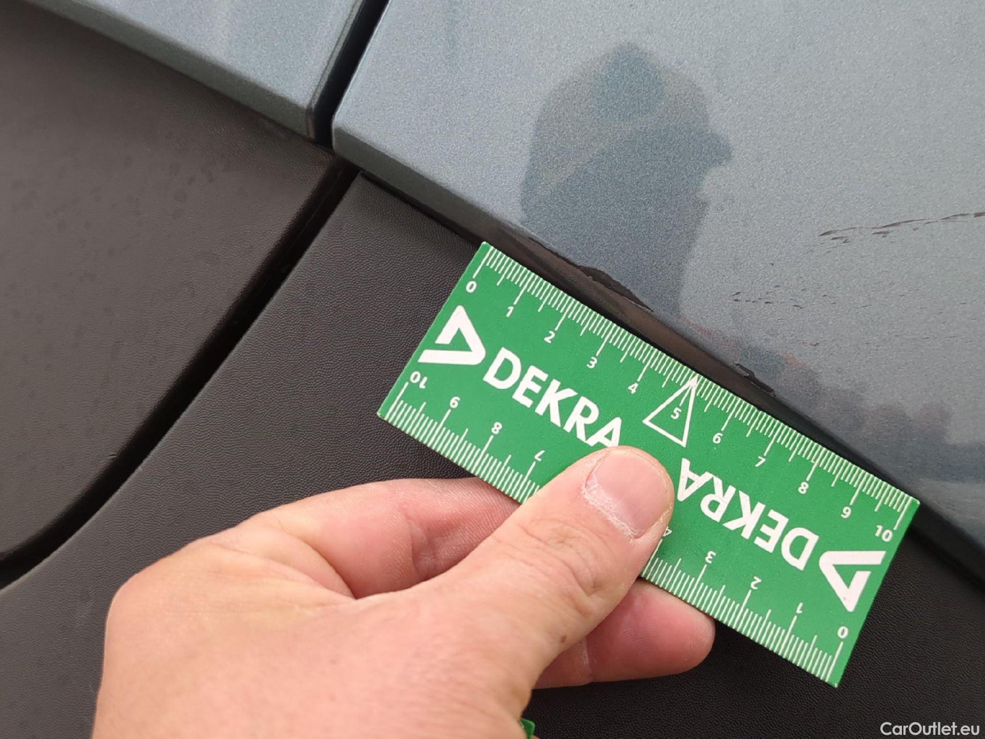  KIA  Sportage KIA  / 2021 / 5P / SUV 1.6 T-GDI 265 PHEV AUTO 4WD ACTIVE #12