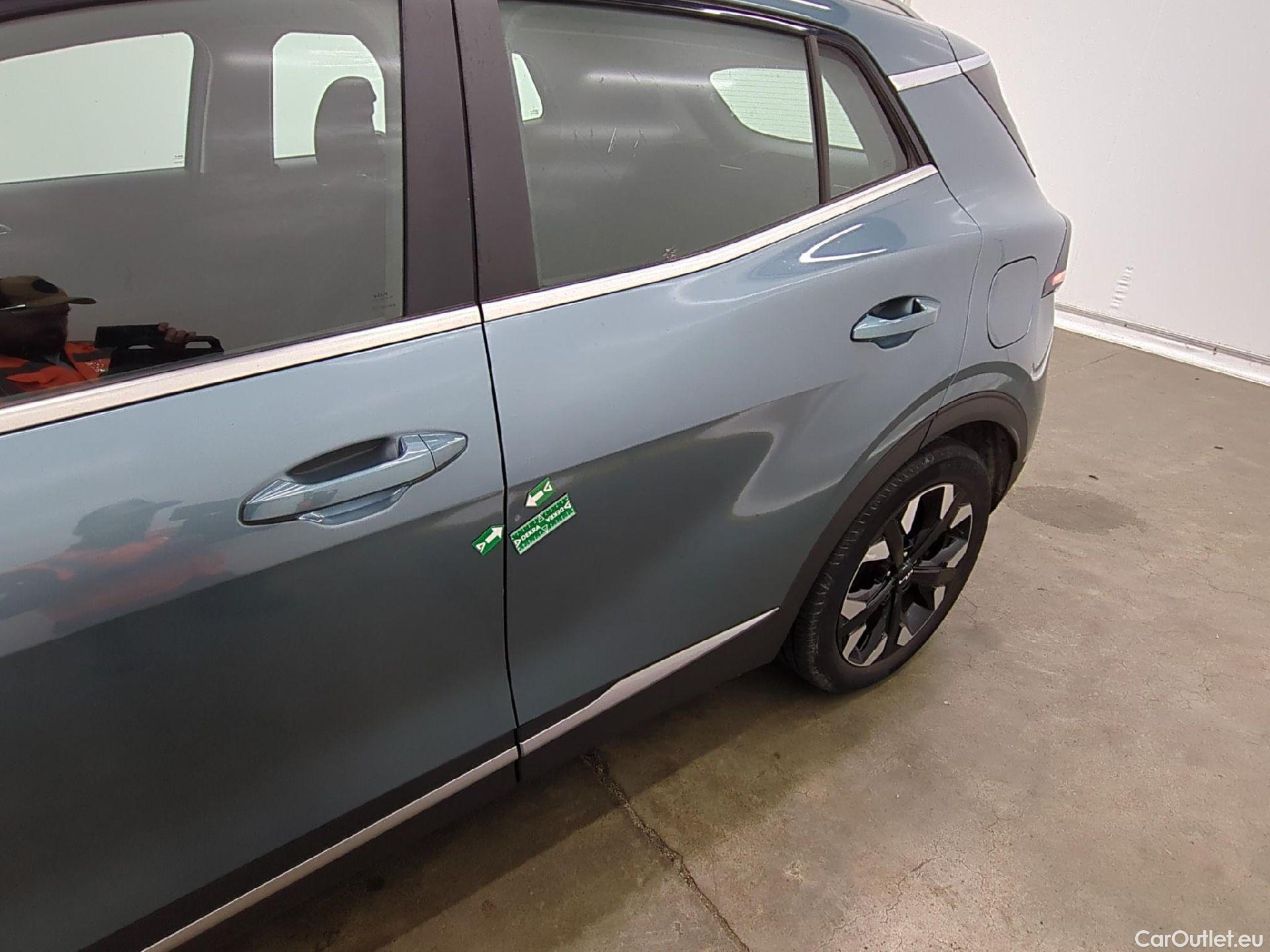  KIA  Sportage KIA  / 2021 / 5P / SUV 1.6 T-GDI 265 PHEV AUTO 4WD ACTIVE #7