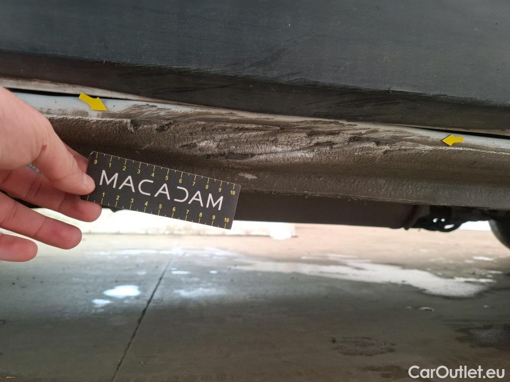  Renault  Trafic  III Fourgon L2H1 3T Confort 2.0 dCi 130CV BVM6 E6d #33