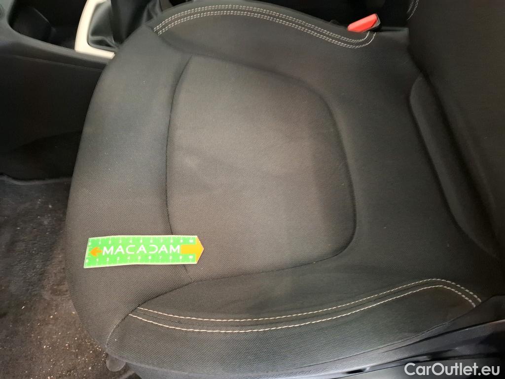  Renault  Captur  Business 0.9 TCe 90CV BVM5 E6 #22