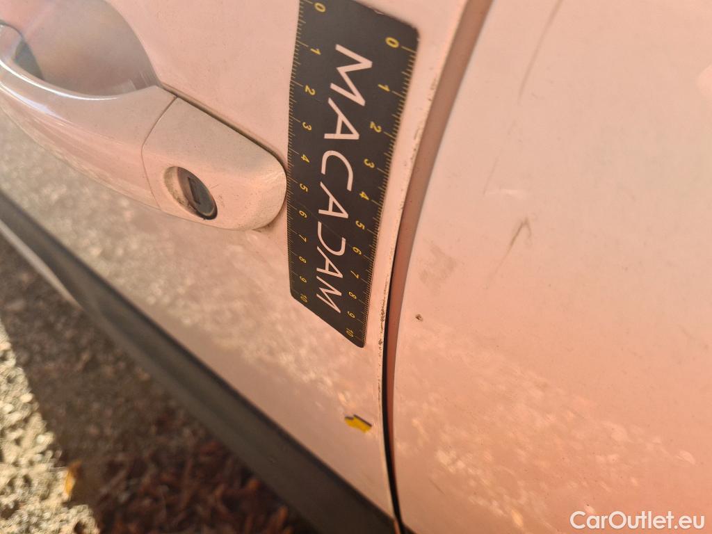  Citroen  C3  Société Feel 1.5 BlueHDI 100CV BVM6 E6dT #6