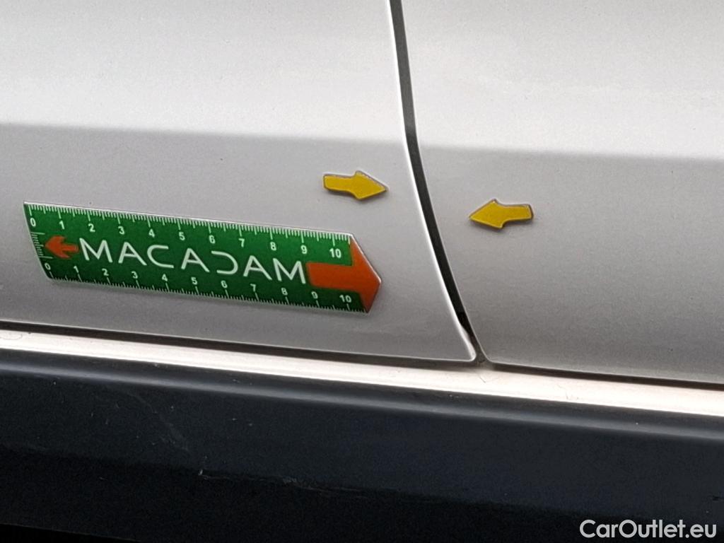  Citroen  C3 CITROEN  Société / 2020 / 5P / Berline / VU BlueHDi 100 SandS BVM6 Feel Nav #4