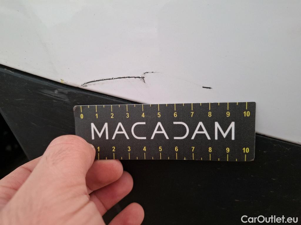  Renault  Trafic  III Fourgon L2H1 3T Confort 2.0 dCi 130CV BVM6 E6d #45