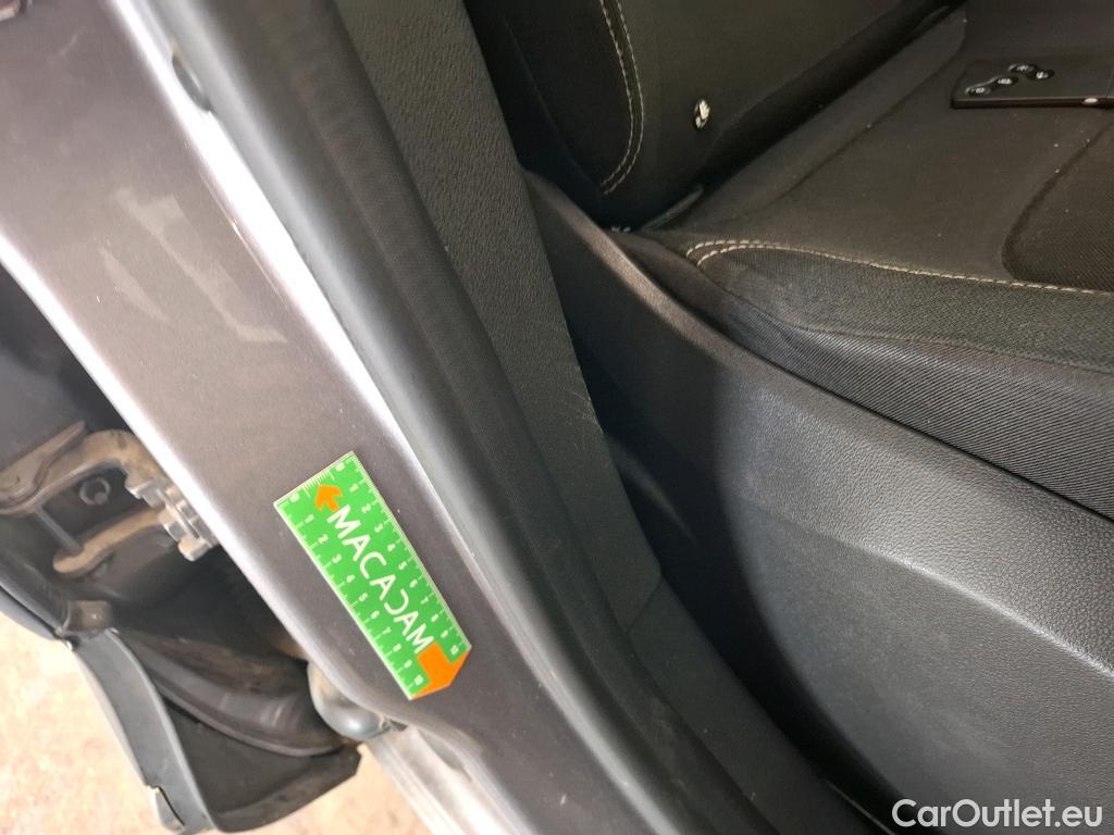  Renault  Captur  Business 0.9 TCe 90CV BVM5 E6 #14