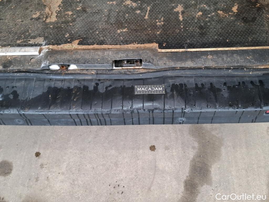  Renault  Trafic  III Fourgon L2H1 3T Confort 2.0 dCi 130CV BVM6 E6d #26