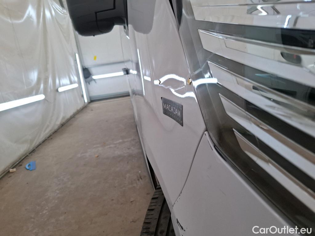  Renault  Trafic  III Fourgon L2H1 3T Confort 2.0 dCi 130CV BVM6 E6d #37