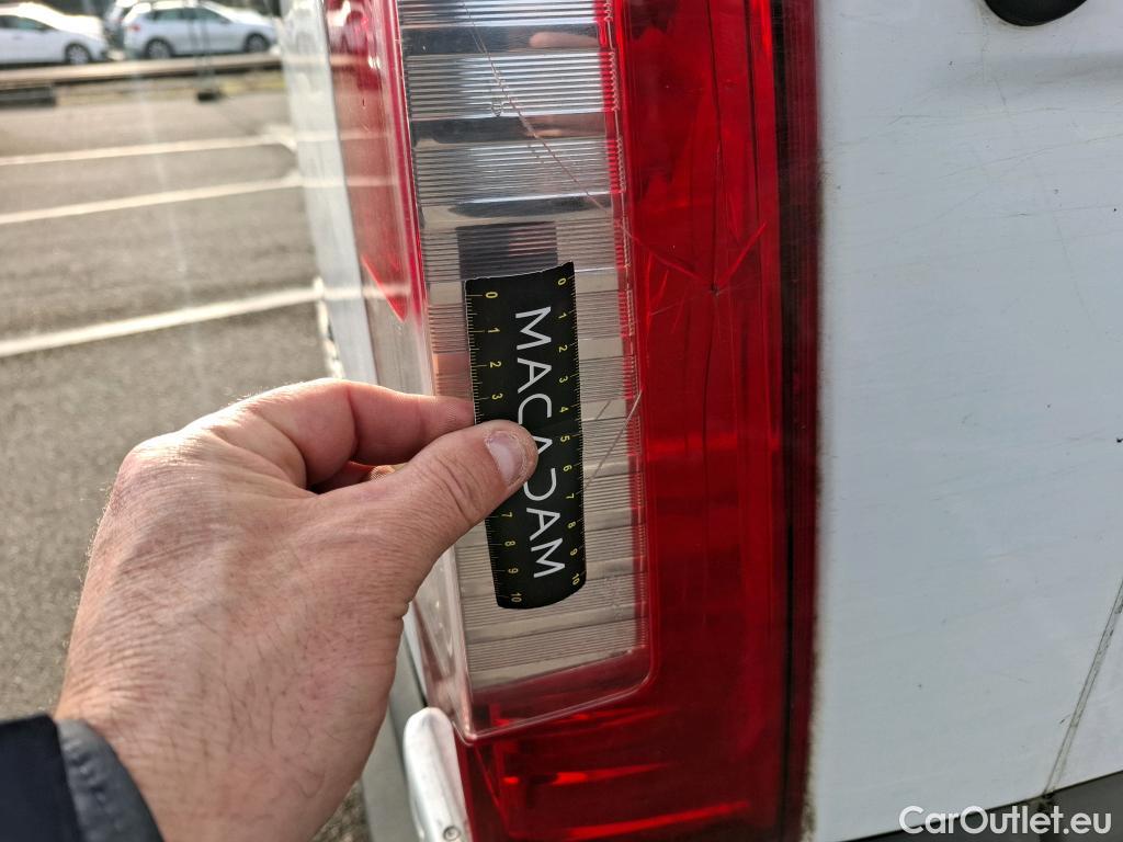  Renault  Master  III Fourgon L3H2 3 5 Grand Confort dCi 135CV BVM6 7 Sieges E6dT #52