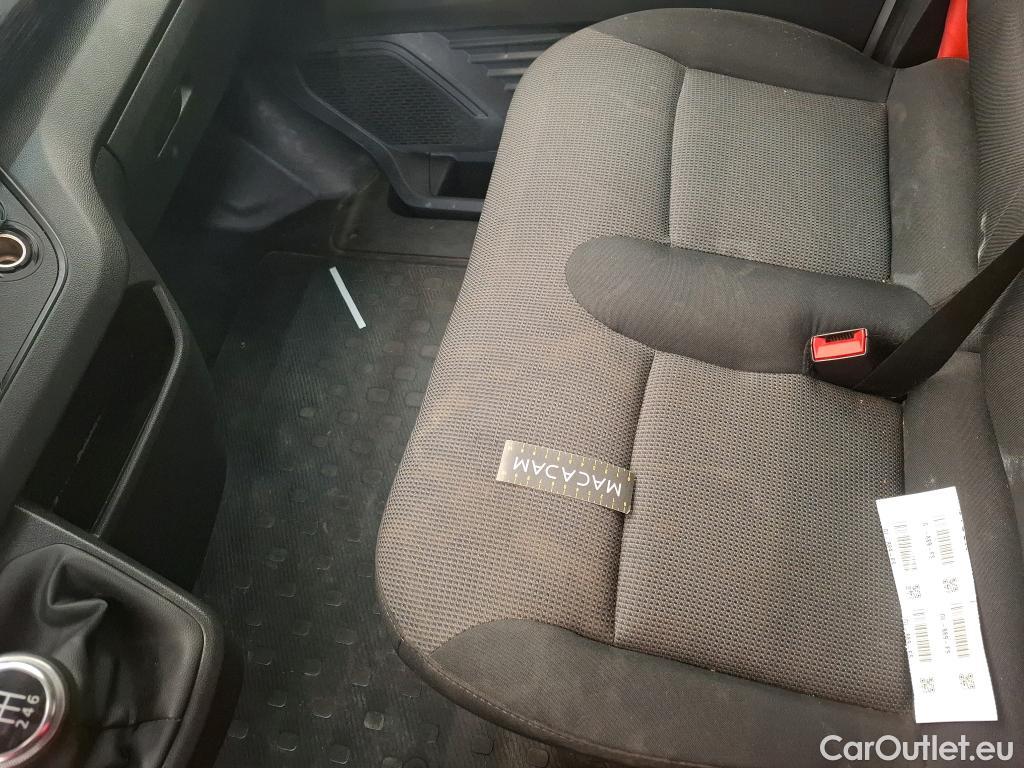  Renault  Trafic  III Fourgon L2H1 3T Confort 2.0 dCi 130CV BVM6 E6d #74