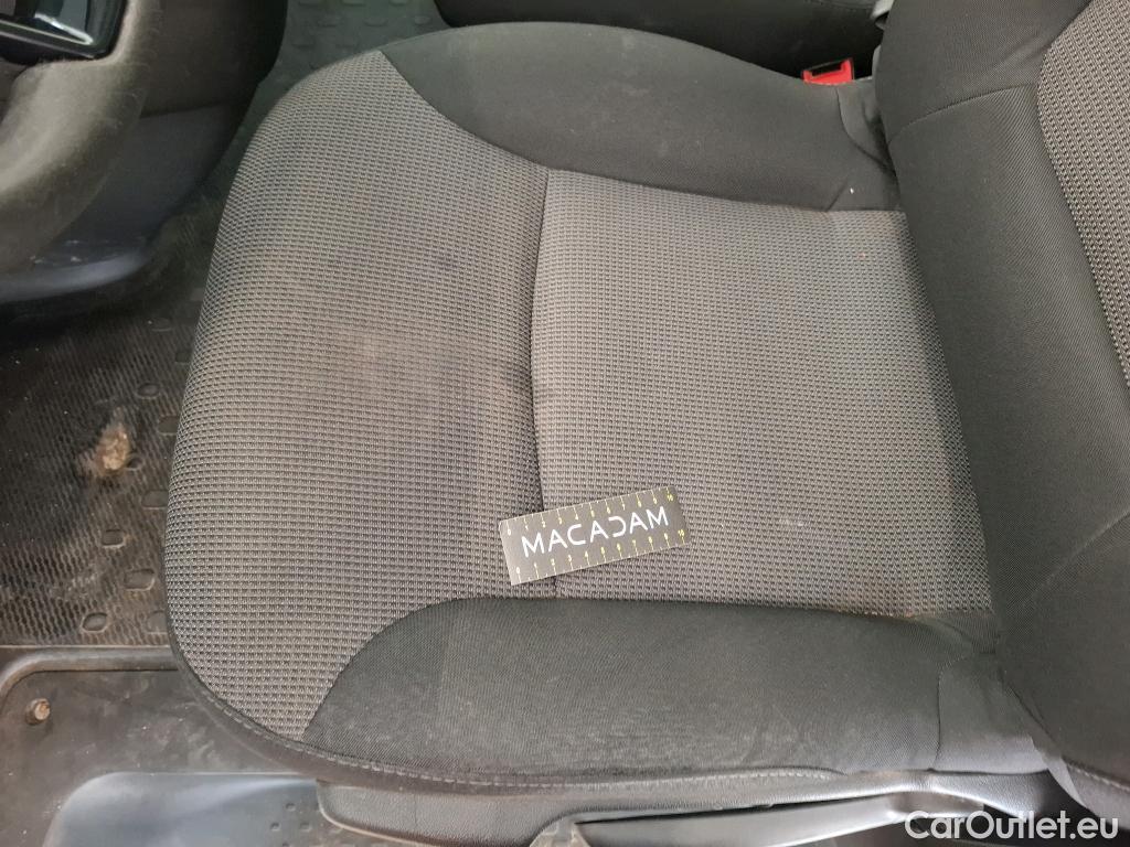  Renault  Trafic  III Fourgon L2H1 3T Confort 2.0 dCi 130CV BVM6 E6d #76