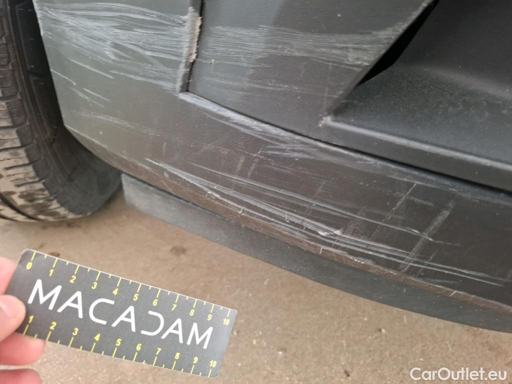  Renault  Trafic  III Fourgon L2H1 3T Confort 2.0 dCi 130CV BVM6 E6d #83