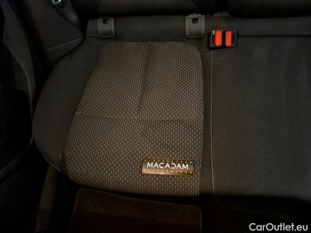  Renault  Kadjar RENAULT  / 2018 / 5P / Crossover Business TCe 140 FAP #17