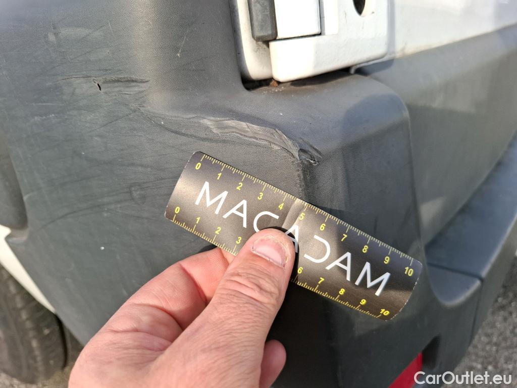  Renault  Master  III Fourgon L3H2 3 5 Grand Confort dCi 135CV BVM6 7 Sieges E6dT #90