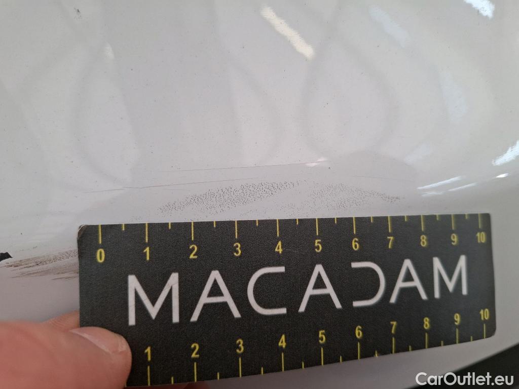  Renault  Trafic  III Fourgon L2H1 3T Confort 2.0 dCi 130CV BVM6 E6d #42