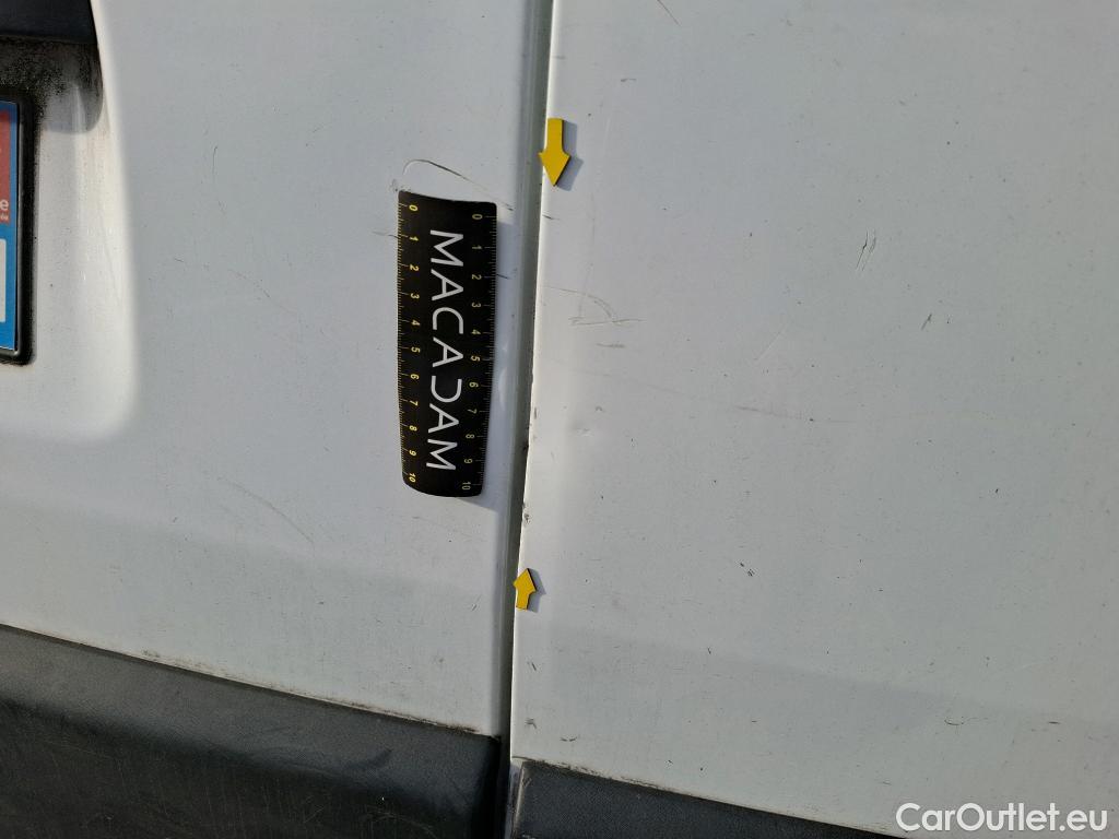  Renault  Master  III Fourgon L3H2 3 5 Grand Confort dCi 135CV BVM6 7 Sieges E6dT #13