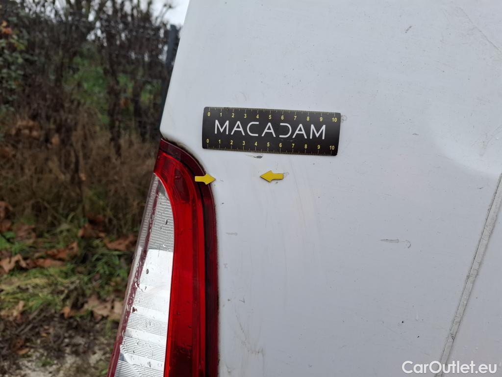  Renault  Master  III Fourgon L3H2 3 5 Grand Confort dCi 135CV BVM6 7 Sieges E6dT #78