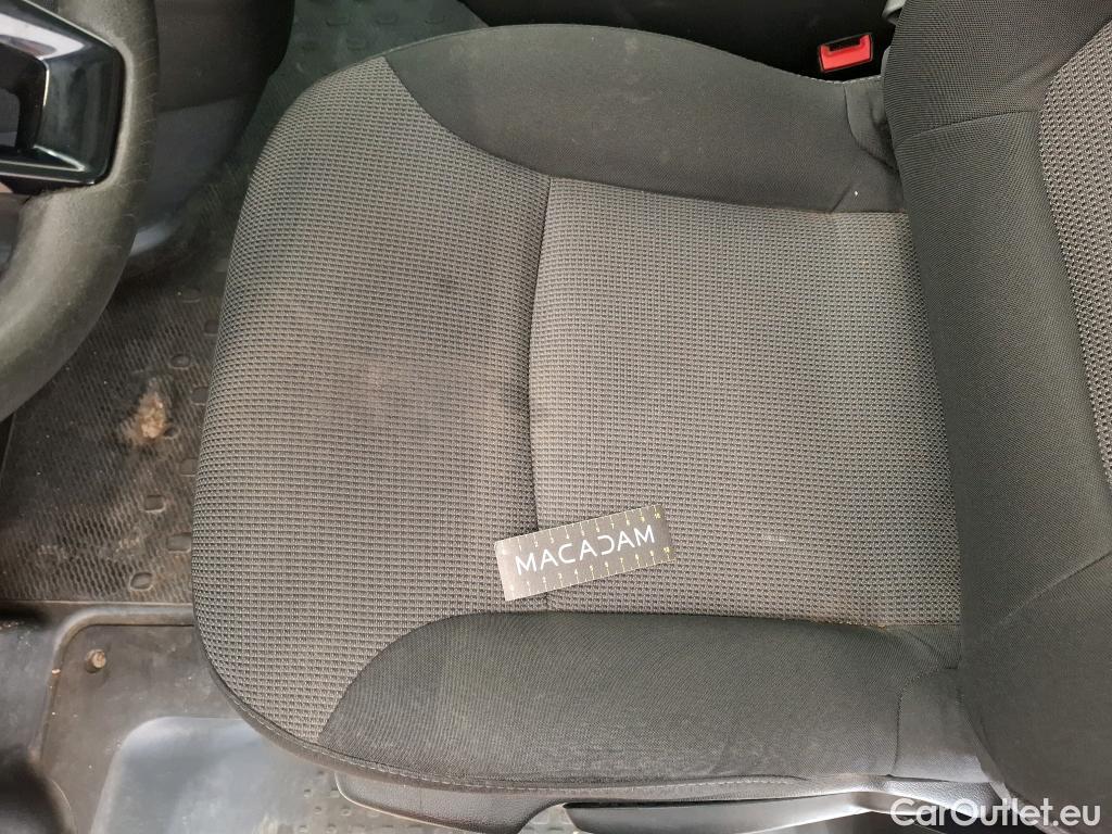  Renault  Trafic  III Fourgon L2H1 3T Confort 2.0 dCi 130CV BVM6 E6d #77