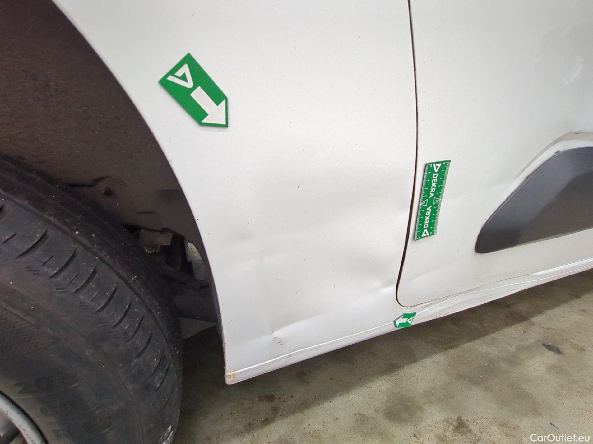  Citroen  Berlingo  Fourgon Club XL 950 1.5 BlueHDi 100CV BVM5 E6dT #23