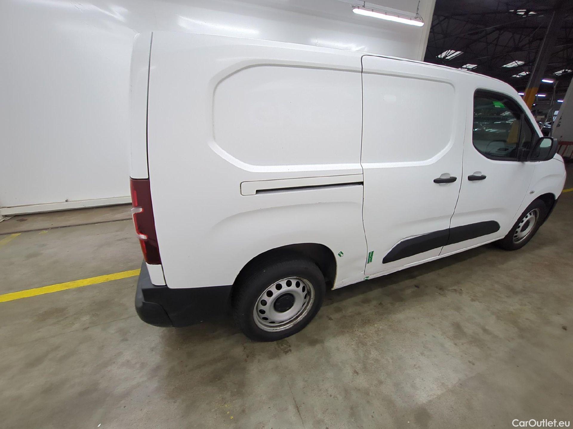  Citroen  Berlingo  Fourgon Club XL 950 1.5 BlueHDi 100CV BVM5 E6dT #22