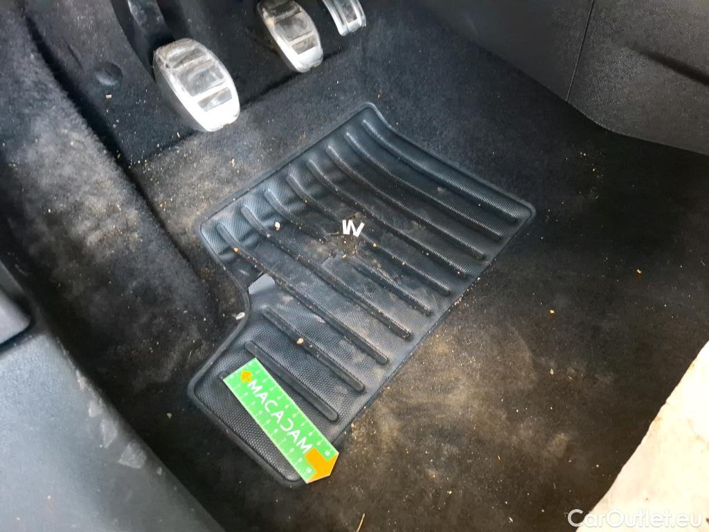  Peugeot  208  Road Trip 1.5 HDi 100CV BVM6 E6d #25