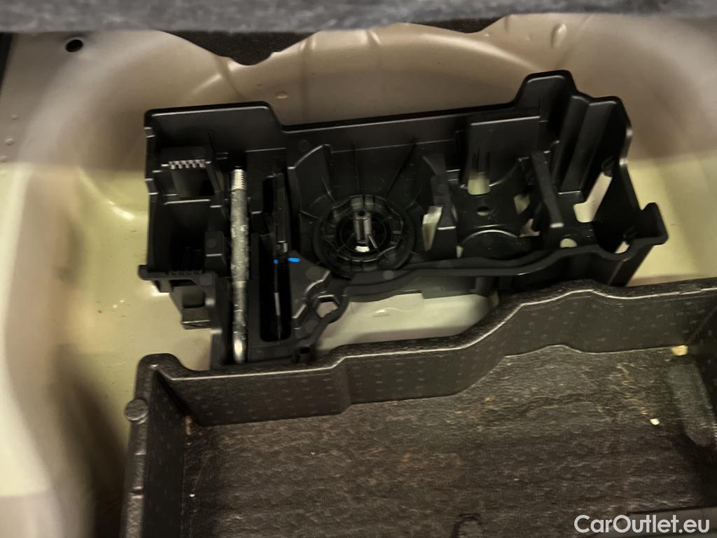  Peugeot  2008  Allure Business 1.5 HDi 130CV BVA8 E6d #7