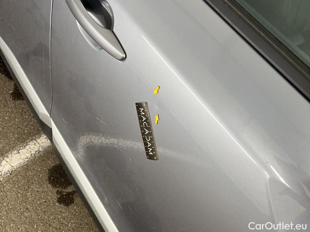  Peugeot  2008  Allure Business 1.5 HDi 130CV BVA8 E6d #24