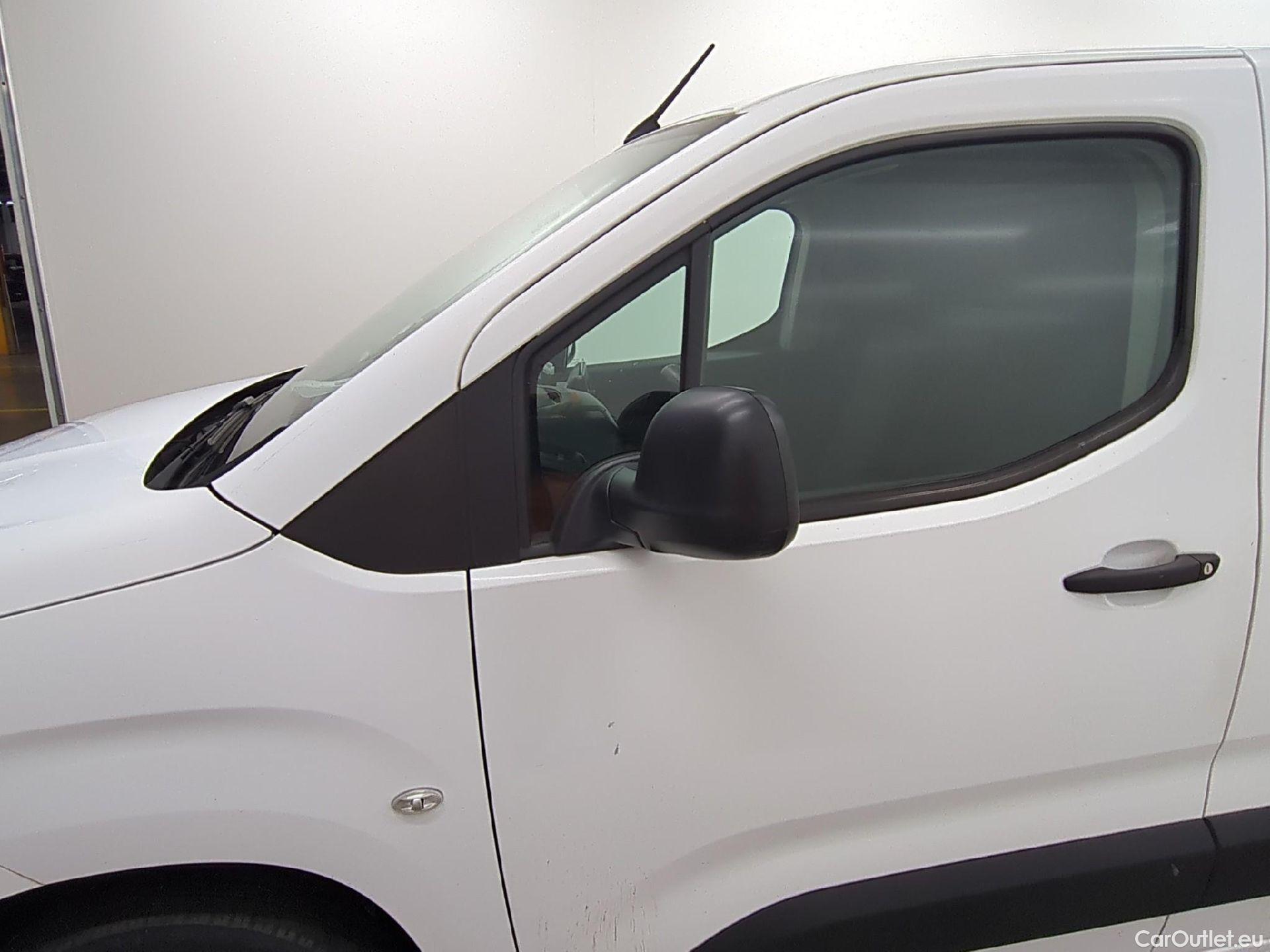  Citroen  Berlingo  Fourgon Club XL 950 1.5 BlueHDi 100CV BVM5 E6dT #16