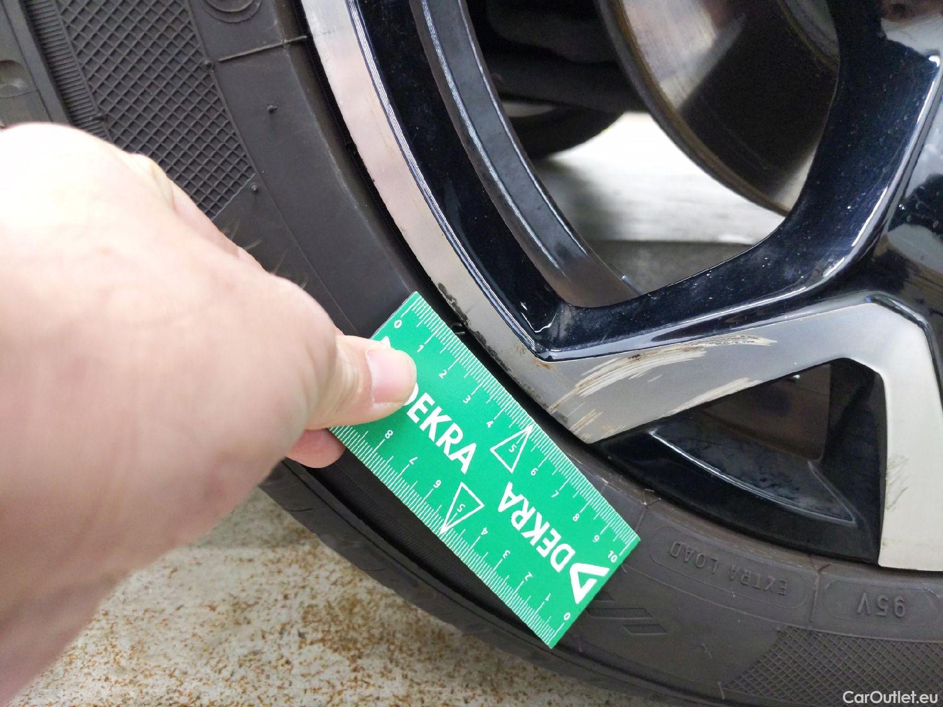  Opel  Crossland  X Ultimate 1.2 Turbo 130CV BVA6 E6dT #9