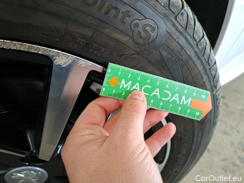  Peugeot  208  Road Trip 1.5 HDi 100CV BVM6 E6d #19