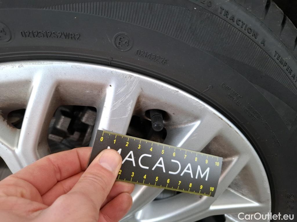  Audi  A3  Sportback Business line 1.6 TDI 115CV BVM6 E6 #27