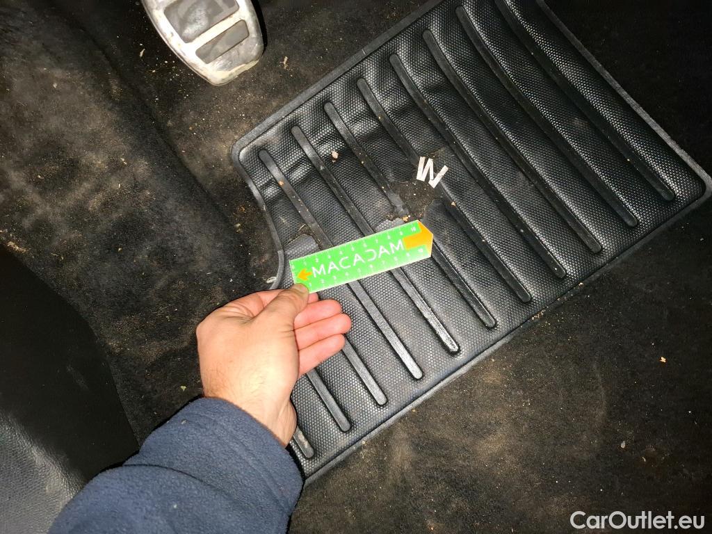  Peugeot  208  Road Trip 1.5 HDi 100CV BVM6 E6d #26