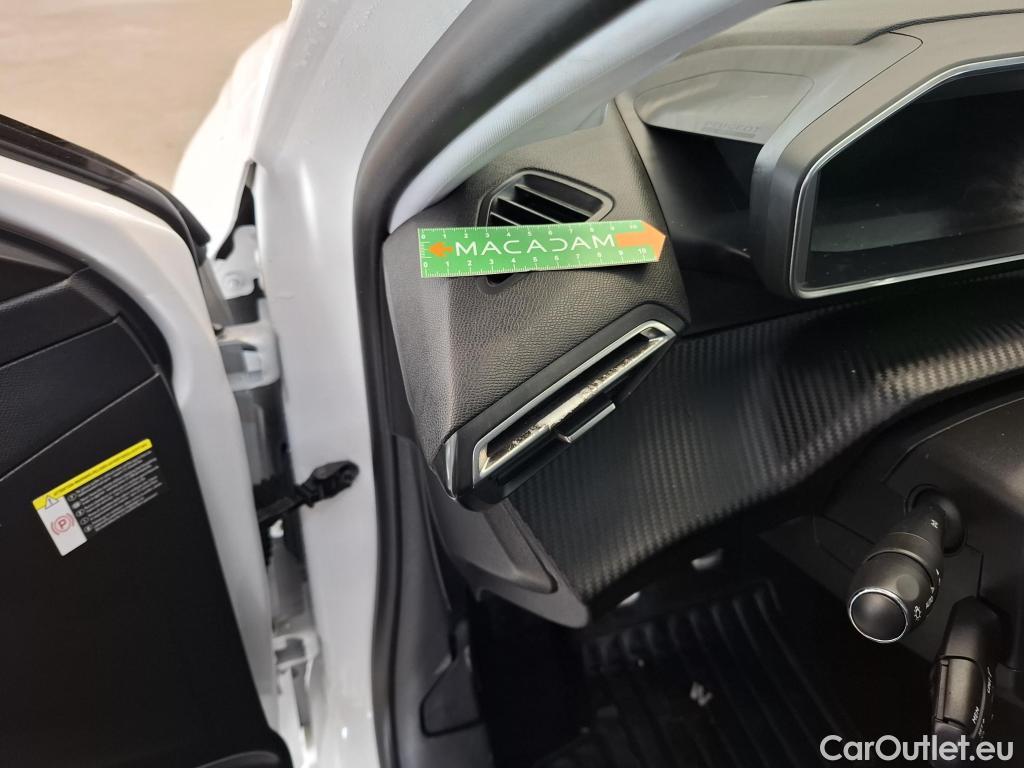  Peugeot  208  Road Trip 1.5 HDi 100CV BVM6 E6d #16