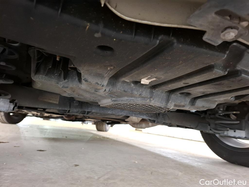  Peugeot  208  Road Trip 1.5 HDi 100CV BVM6 E6d #39