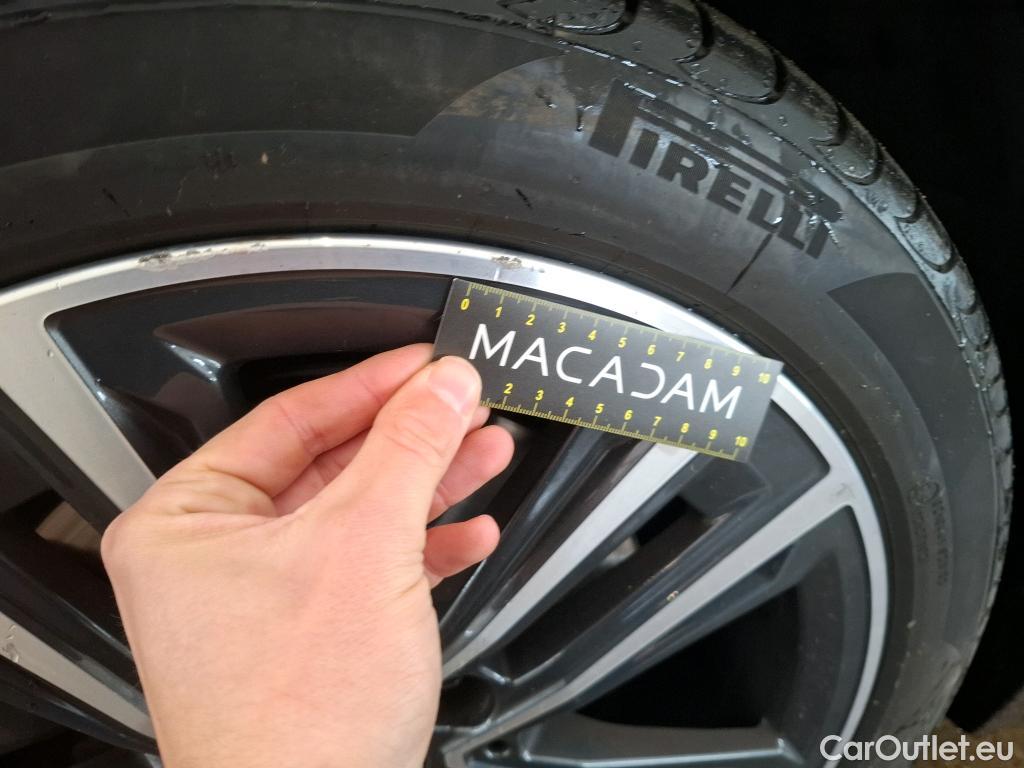  Bmw  Serie 1 Série 1 Berline 118 i Lounge 1.5 140CV BVM6 E6dT #4