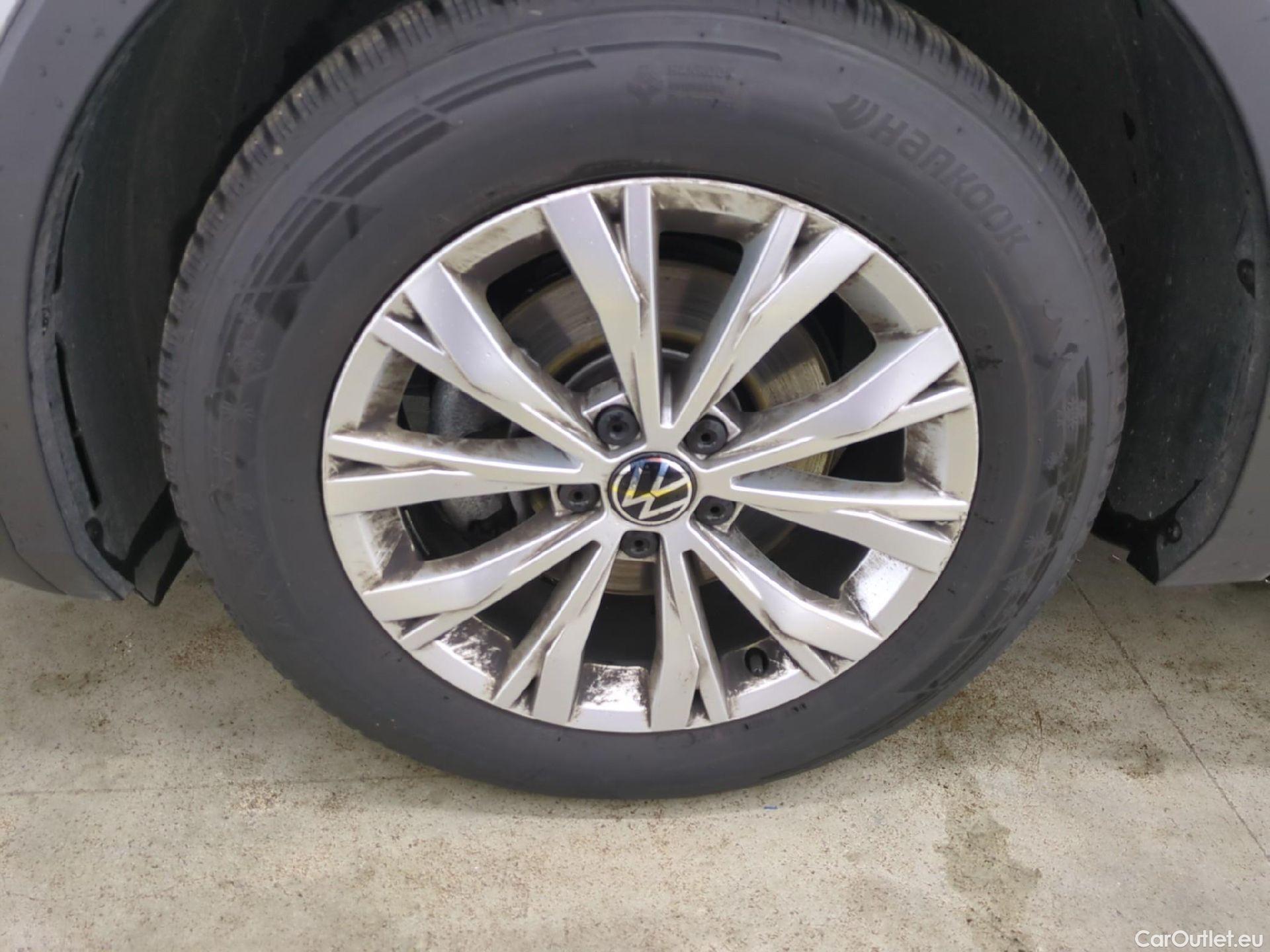  Volkswagen  Tiguan VOLKSWAGEN  / 2020 / 5P / SUV 2.0 TDI 150 DSG7 Life Business #1