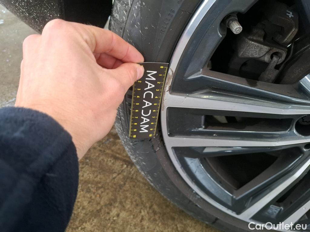  Bmw  Serie 1 Série 1 Berline 118 i Lounge 1.5 140CV BVM6 E6dT #25