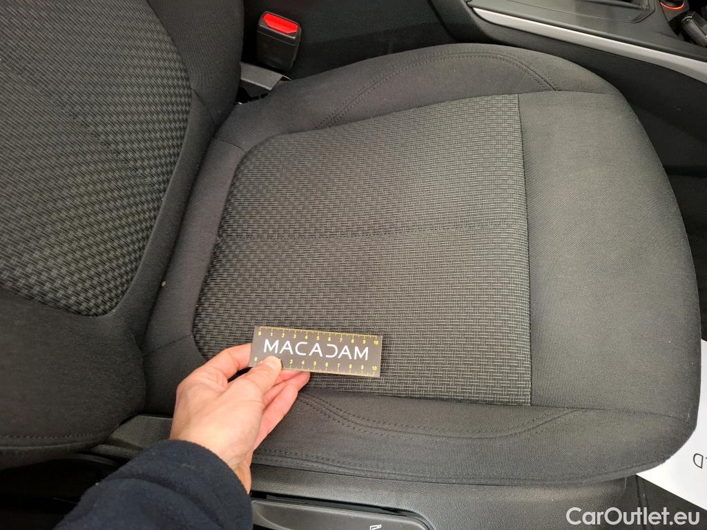  Bmw  Serie 1 Série 1 Berline 118 i Lounge 1.5 140CV BVM6 E6dT #12