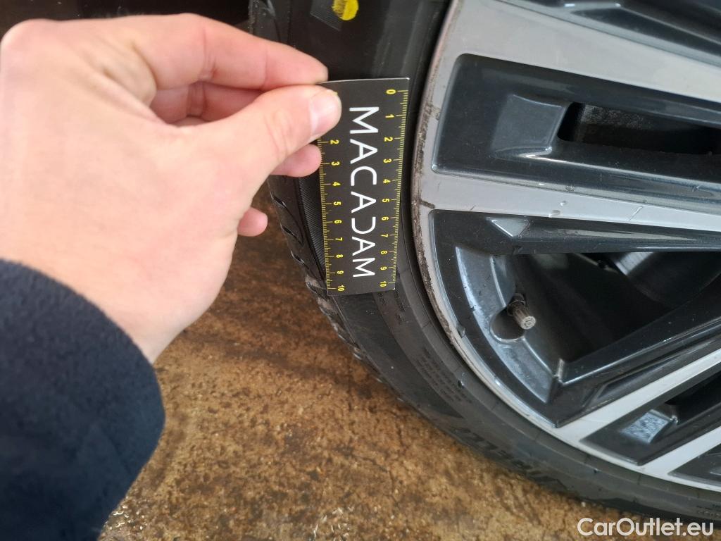  Bmw  Serie 1 Série 1 Berline 118 i Lounge 1.5 140CV BVM6 E6dT #5