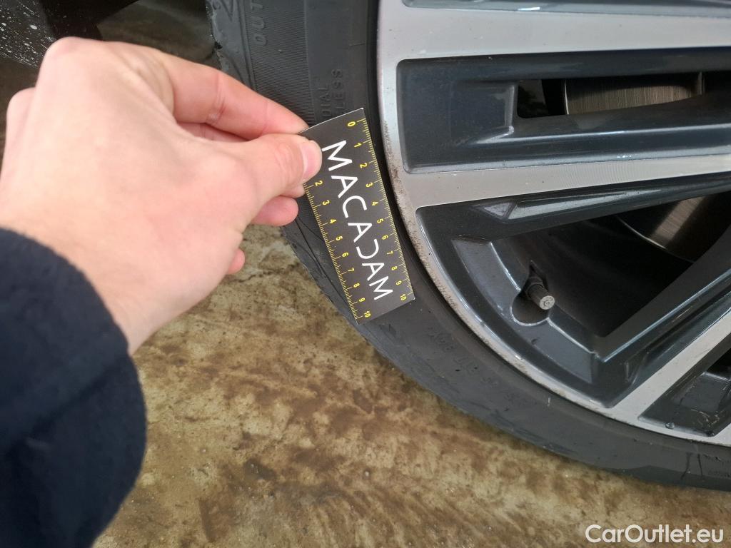  Bmw  Serie 1 Série 1 Berline 118 i Lounge 1.5 140CV BVM6 E6dT #10