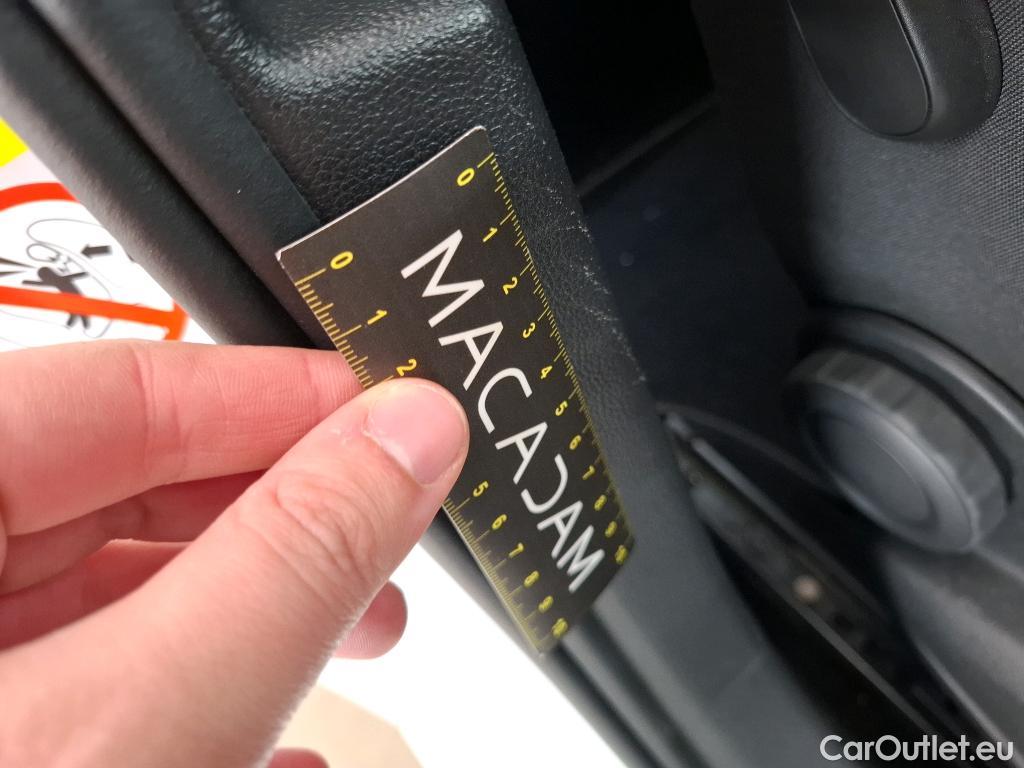  Volkswagen  Golf  VOLKSWAGEN / 2020 / 5P / Berline 2.0 TDI SCR 115 BVM6 Life Busi 1st #13