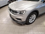  Volkswagen  Tiguan VOLKSWAGEN  / 2016 / 5P / SUV 2.0 TDI SCR 110KW BUSINESS BMT DSG #28